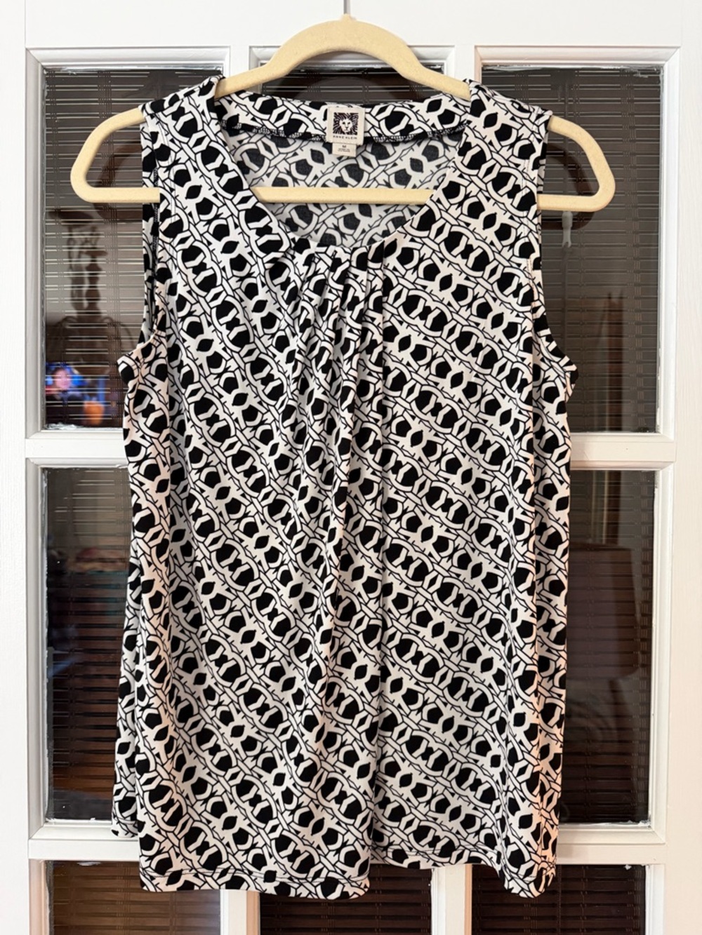 Anne Klein Women’s M Black White Sleeveless Chain Print Pleat Blouse | SKU 0106 - Picture 1 of 6